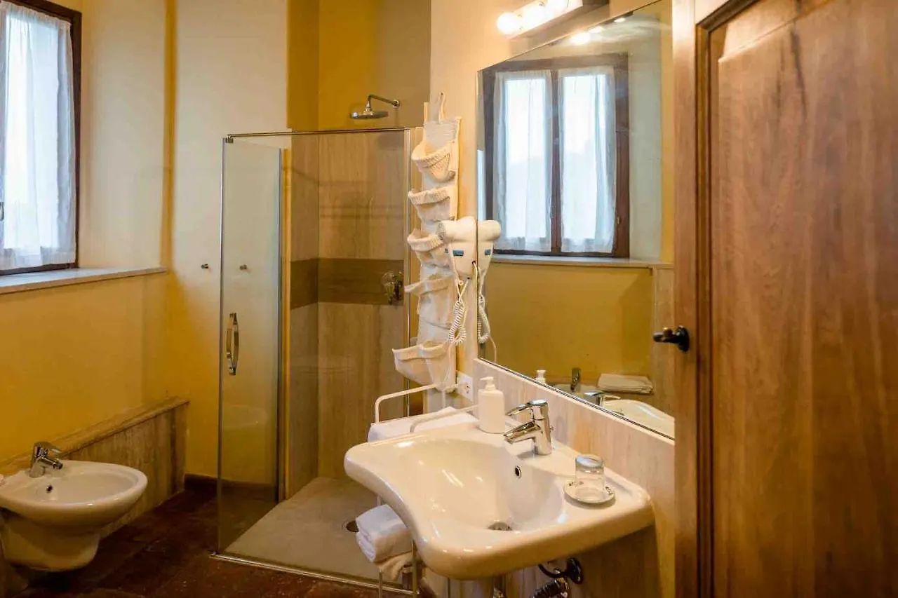 Agriturismo Bio Fattoria Di Pietra Giuncarico 0*,  Italien
