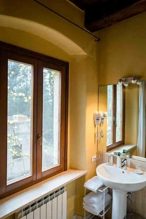 Agriturismo Bio Fattoria Di Pietra Giuncarico Italien